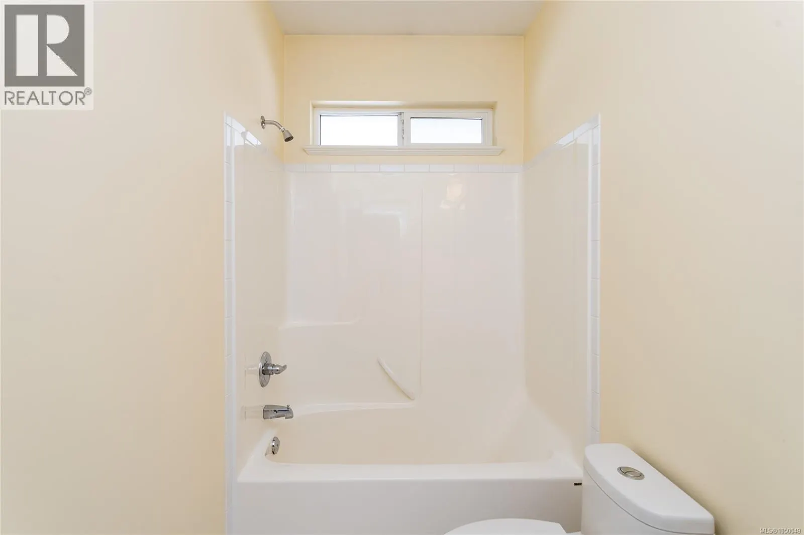7968 Polo Park Cres