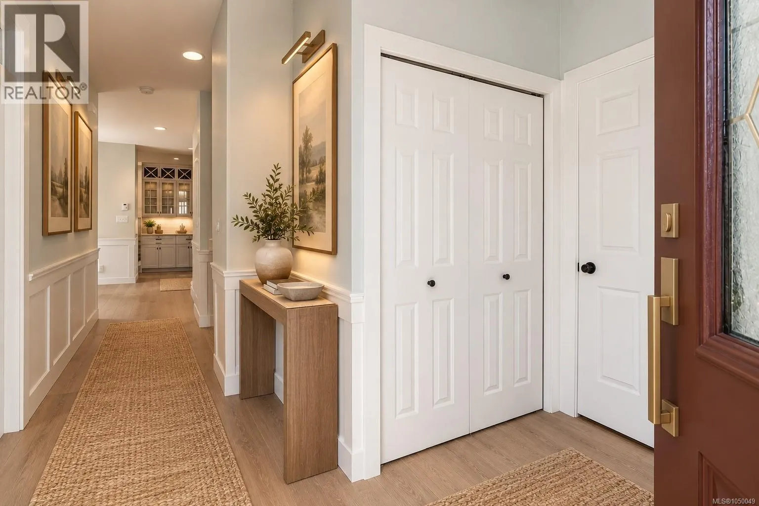 7968 Polo Park Cres