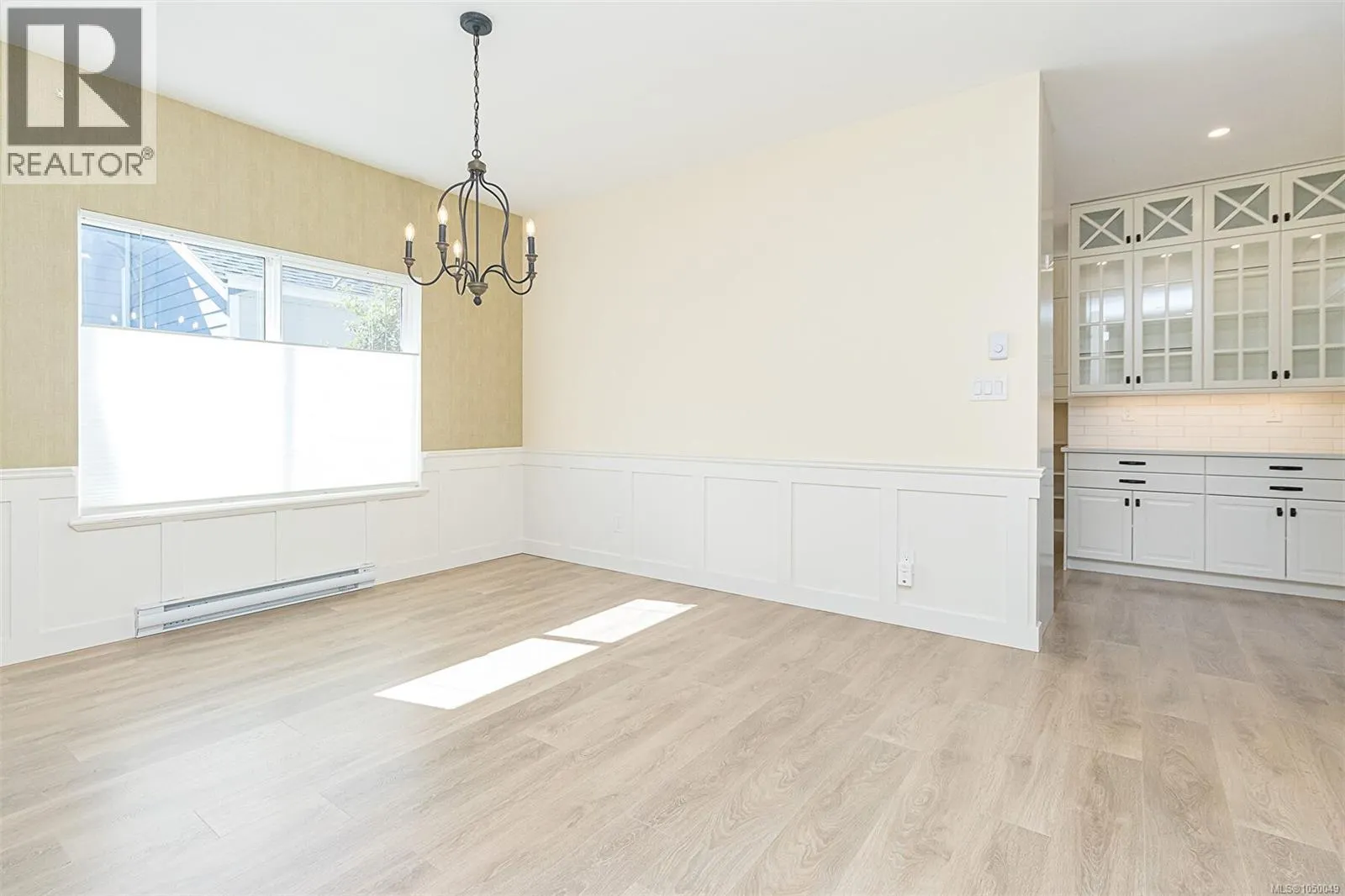 7968 Polo Park Cres