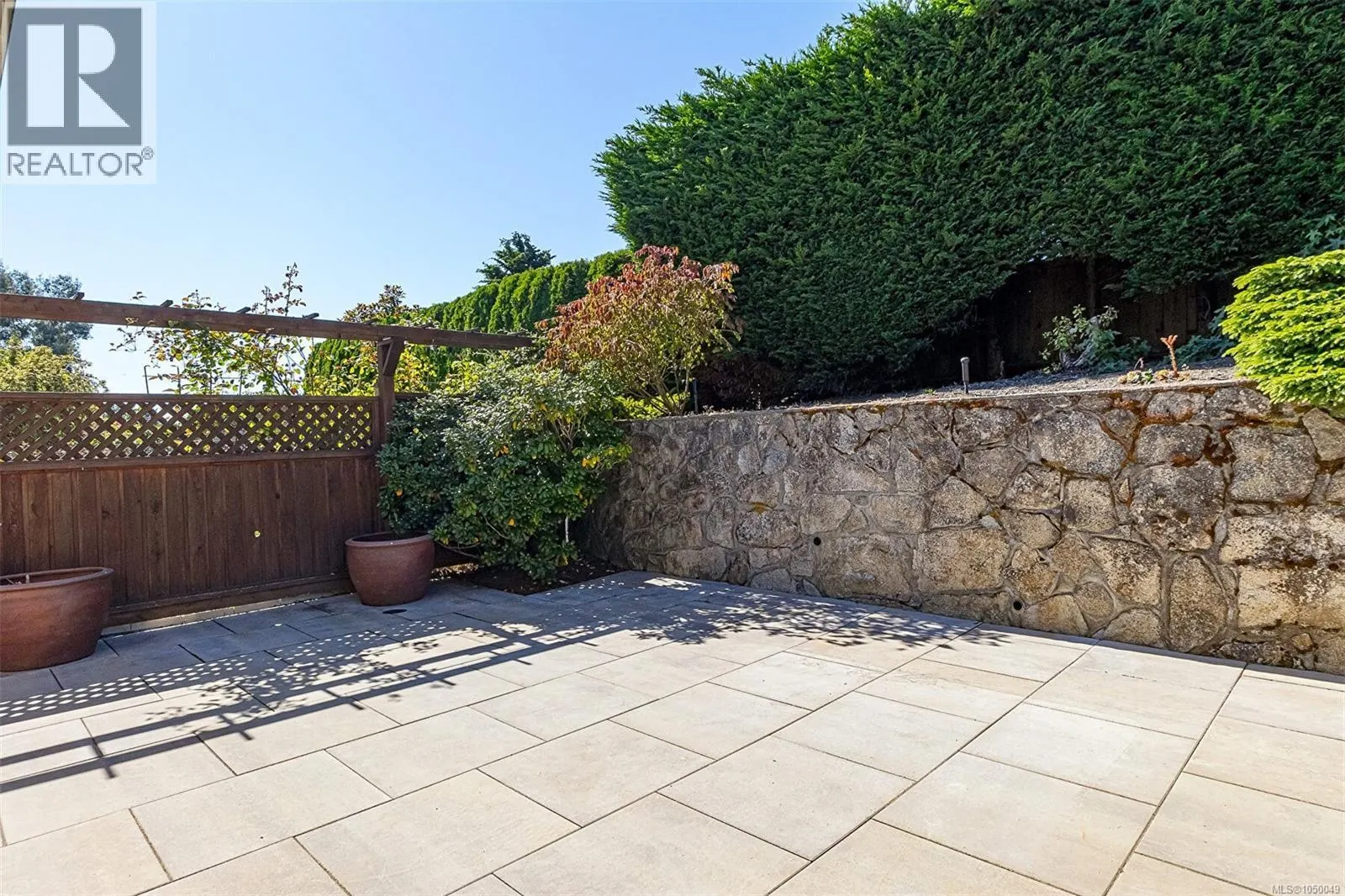7968 Polo Park Cres