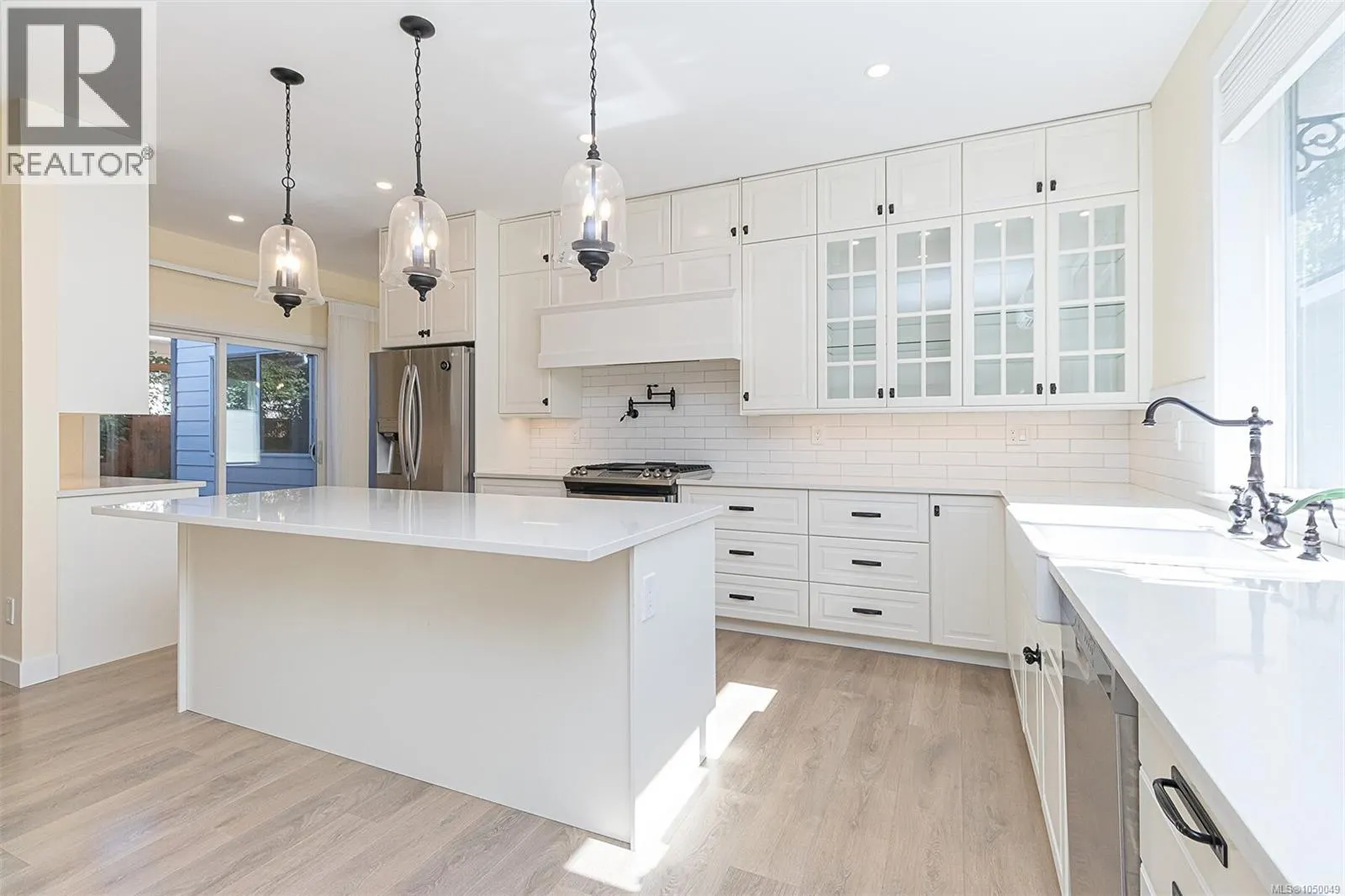 7968 Polo Park Cres