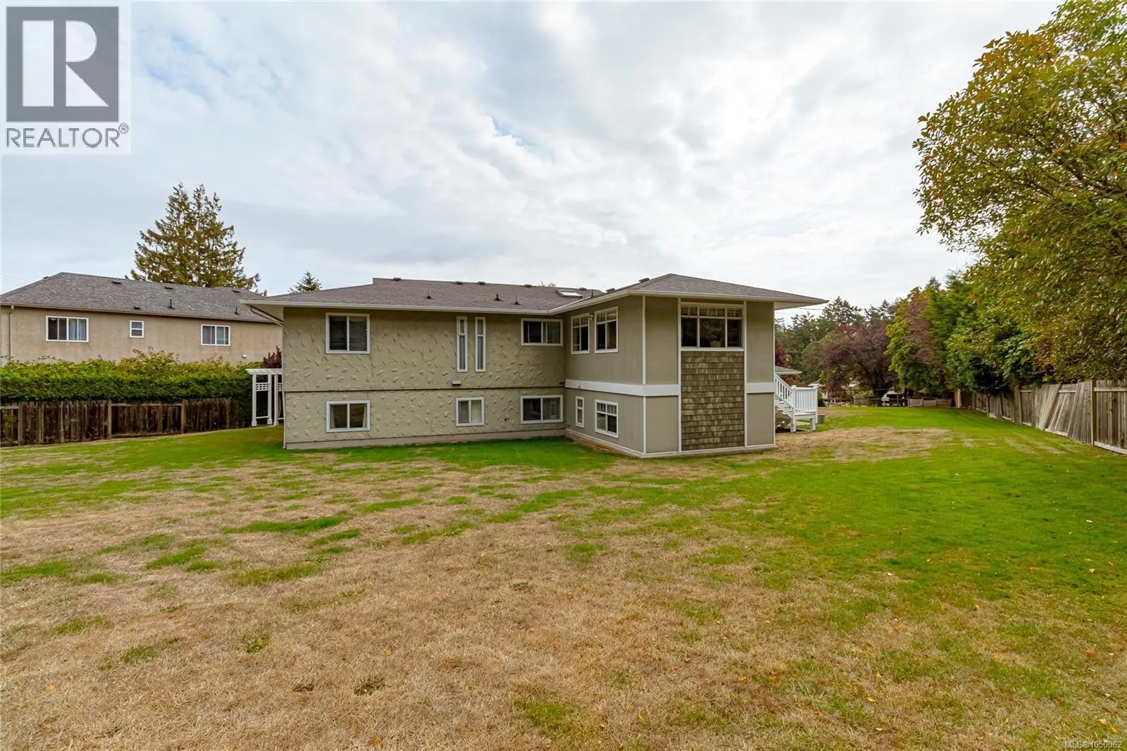 3884 Finnerty Rd