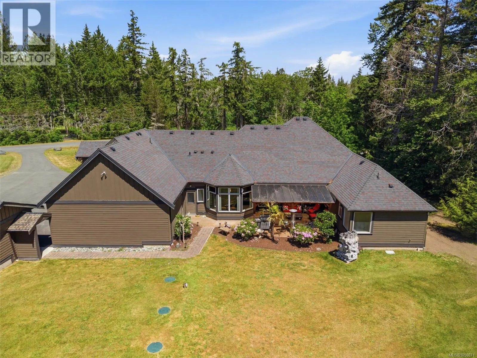 990 View Rd