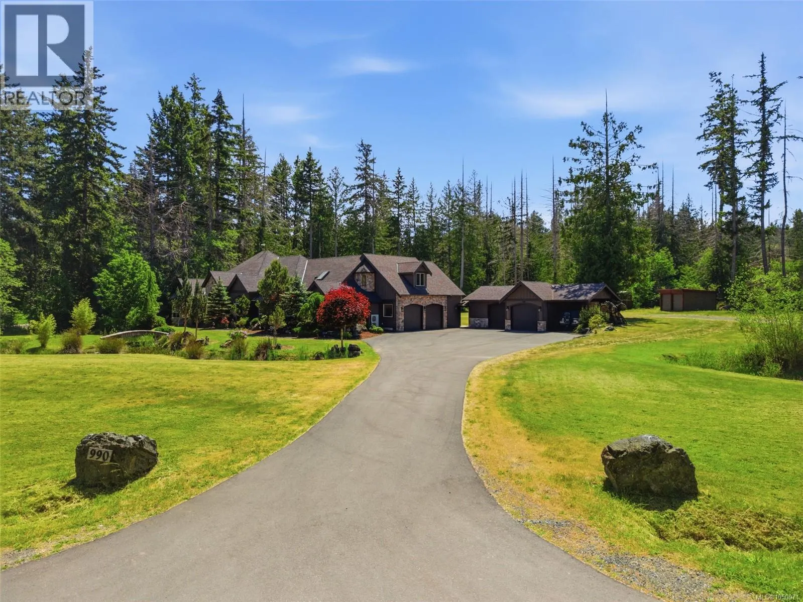 990 View Rd