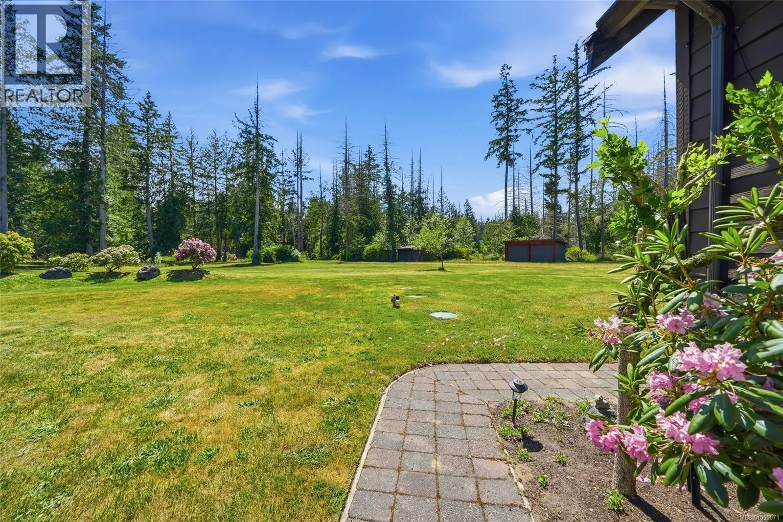 990 View Rd