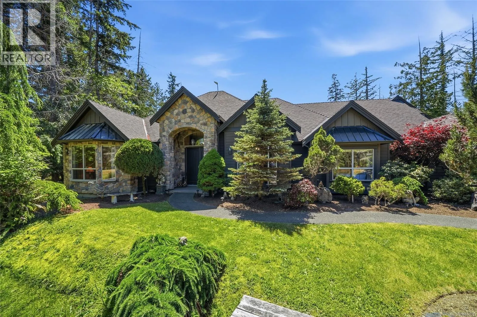 990 View Rd