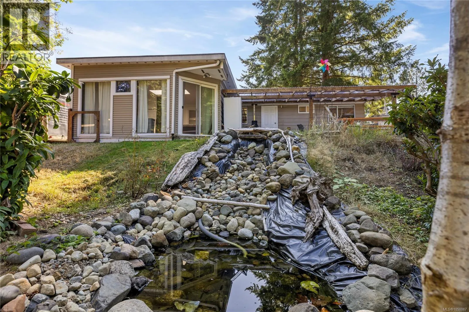 608 Brookeside Pl