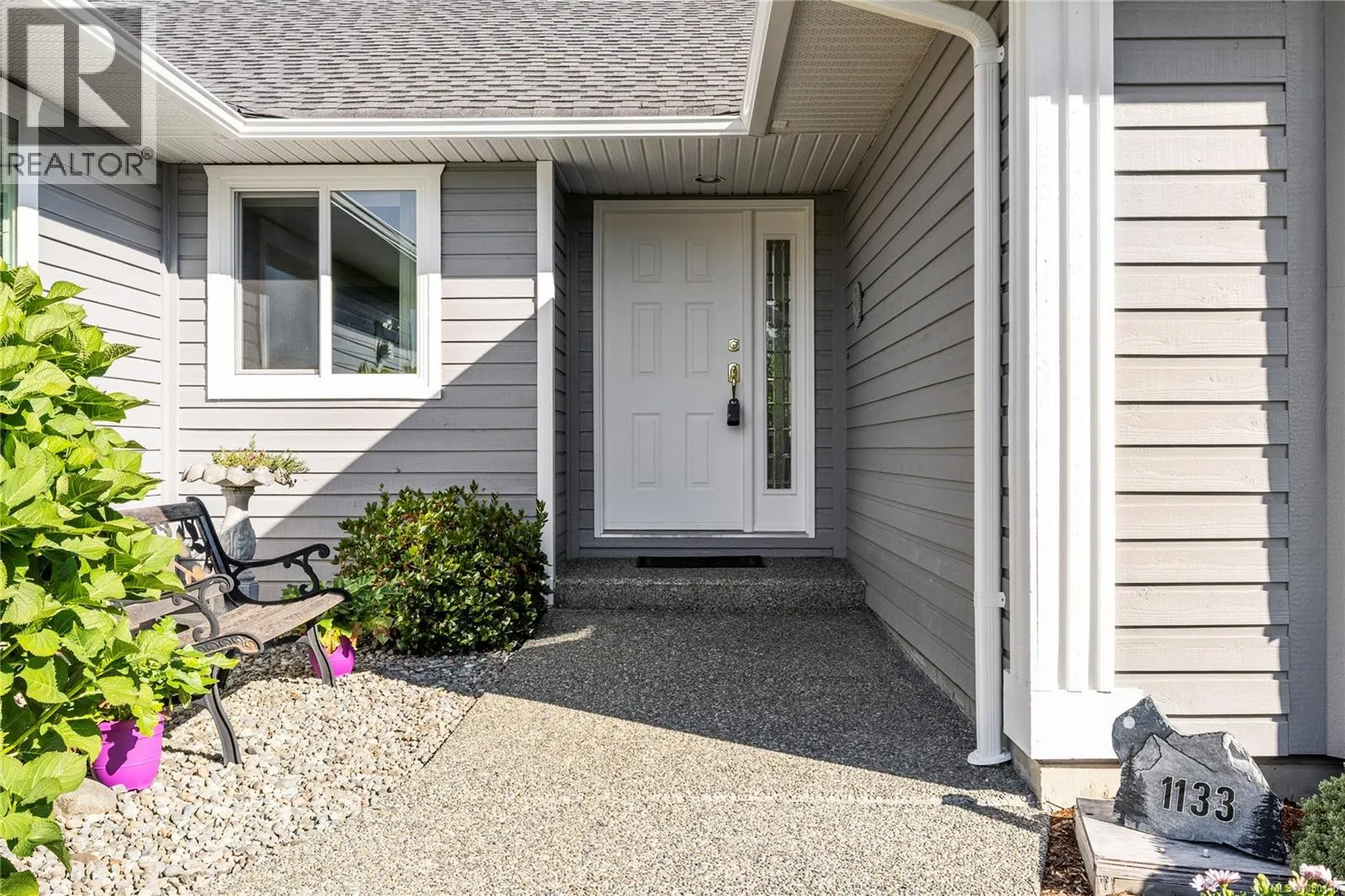 1133 Wellington Dr