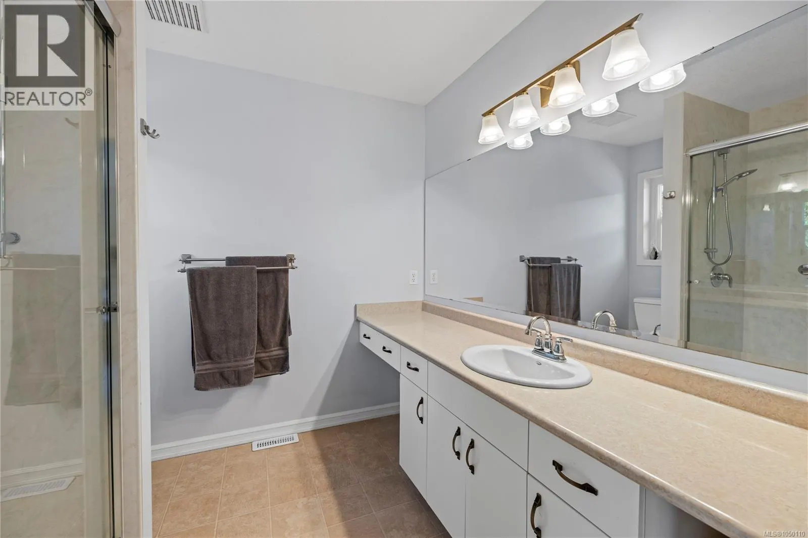 1133 Wellington Dr