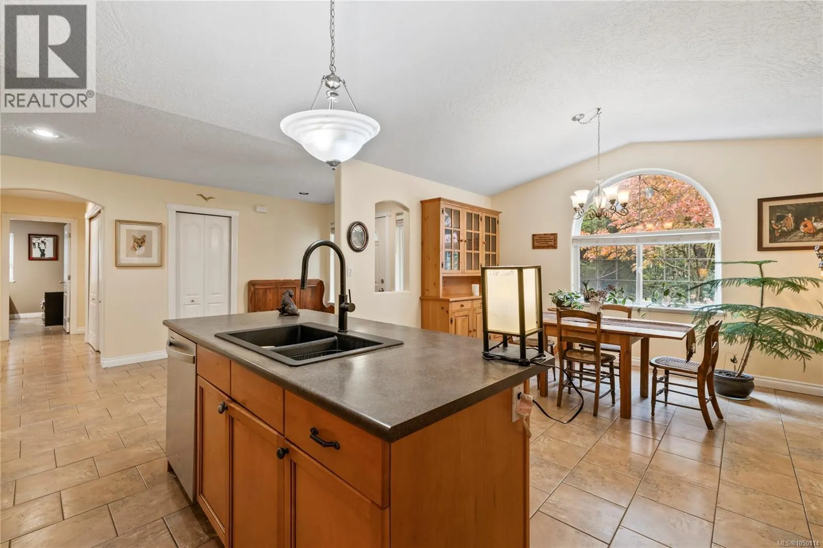 1357 Meadowood Way
