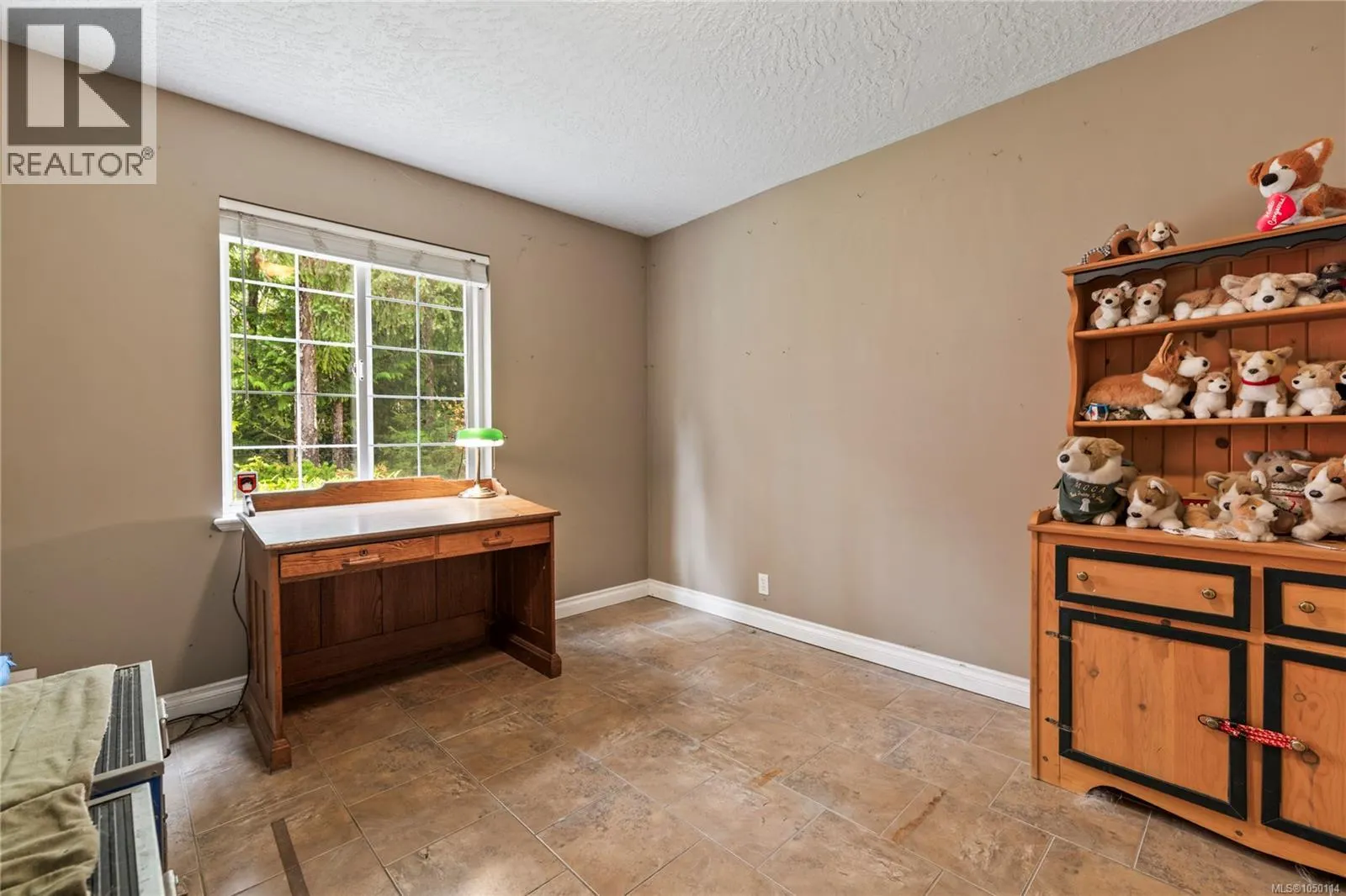 1357 Meadowood Way
