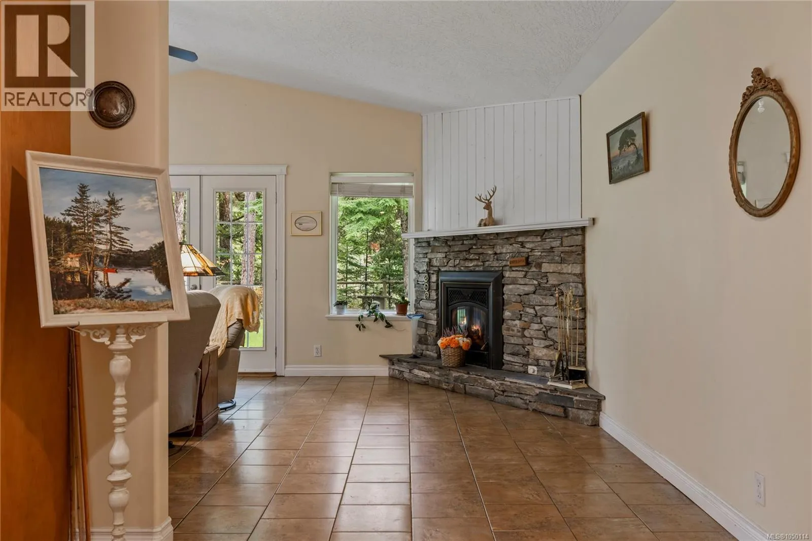 1357 Meadowood Way