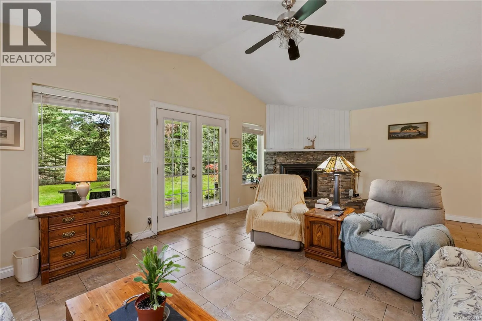 1357 Meadowood Way