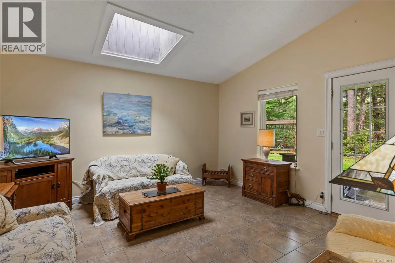 1357 Meadowood Way