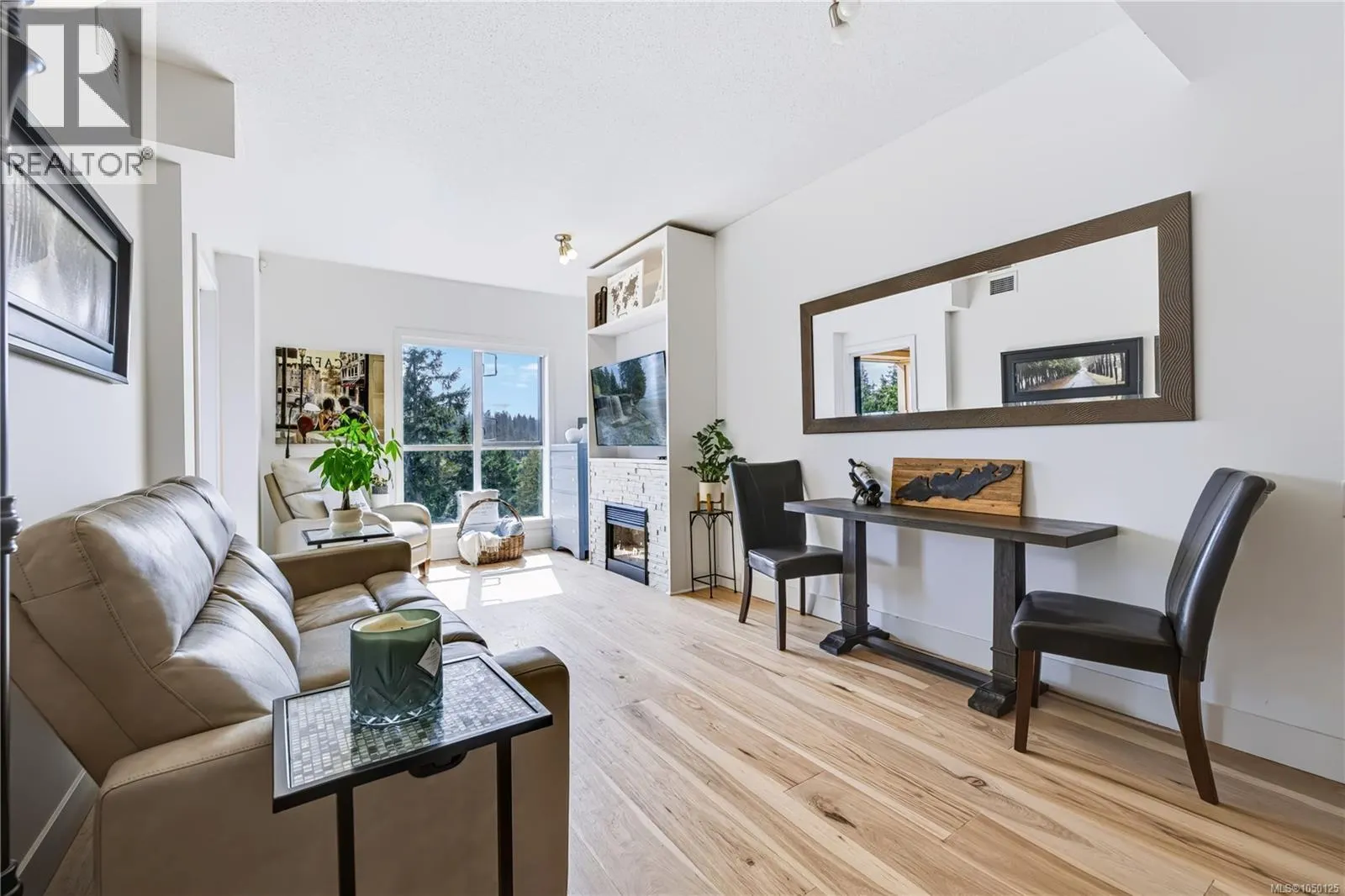 706 1400 Lynburne Pl