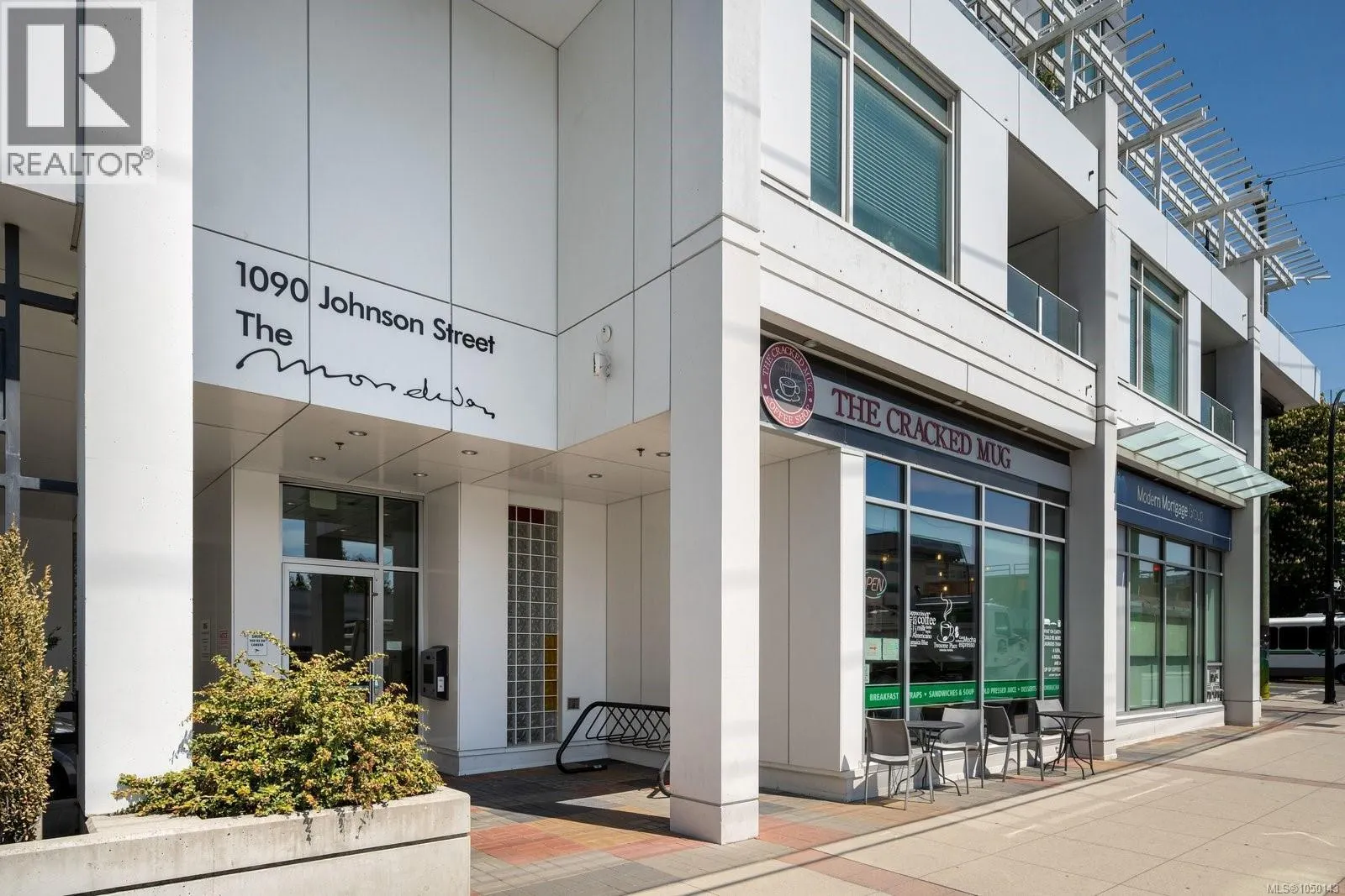 1008 1090 Johnson St