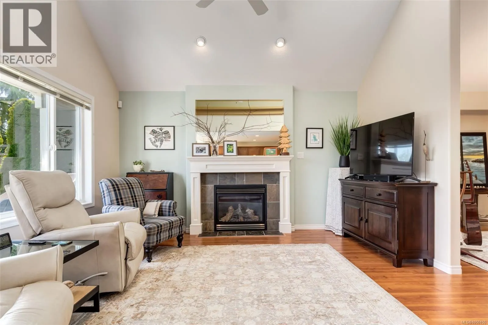 1153 Roberton Blvd