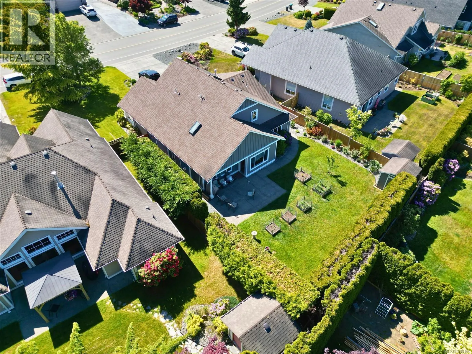 1153 Roberton Blvd