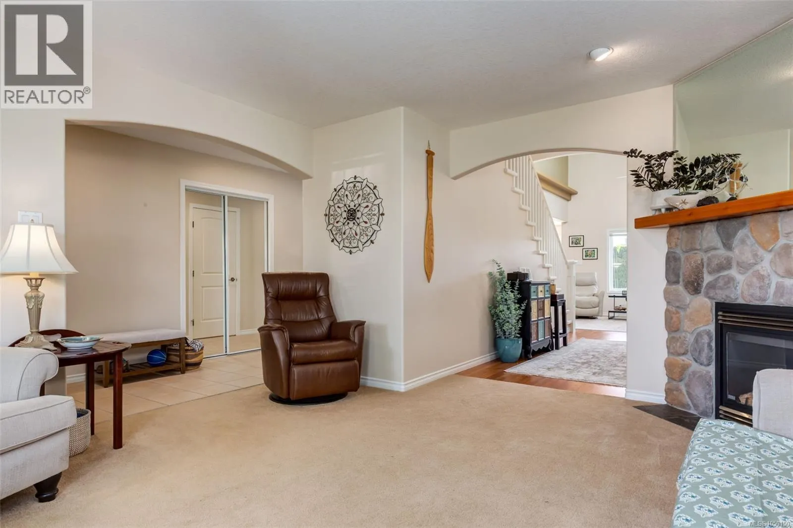 1153 Roberton Blvd
