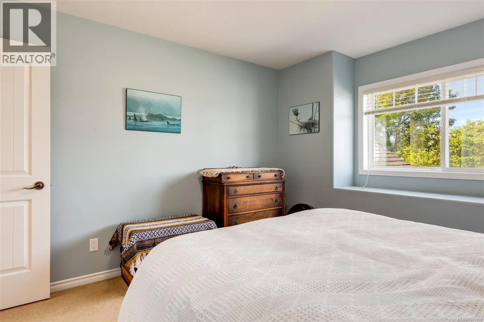 1153 Roberton Blvd