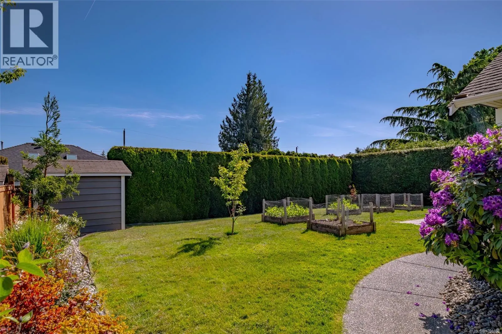 1153 Roberton Blvd