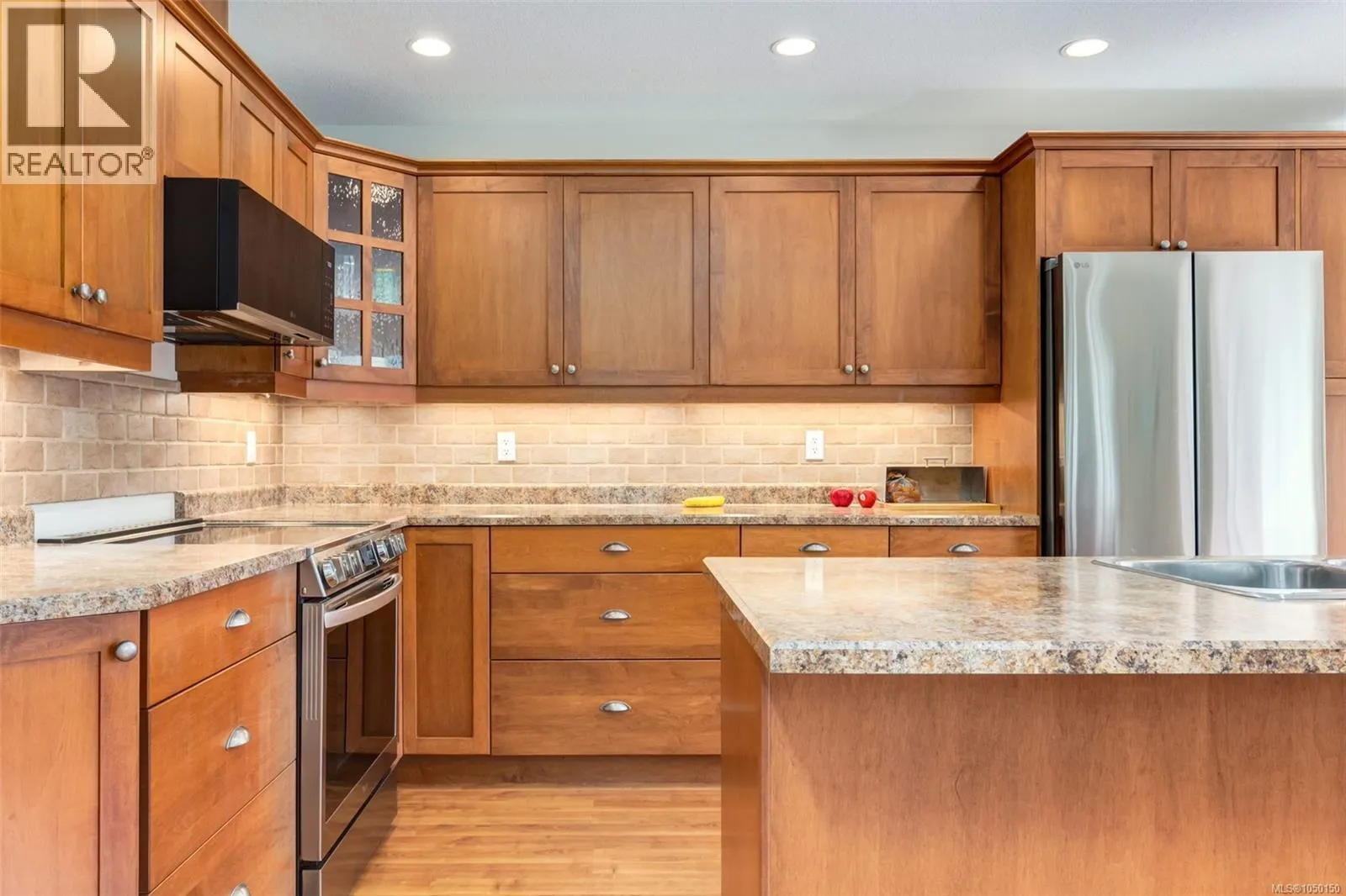 1153 Roberton Blvd
