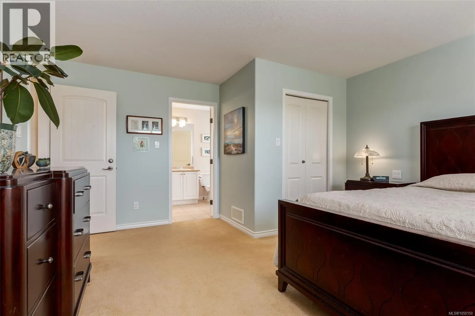1153 Roberton Blvd