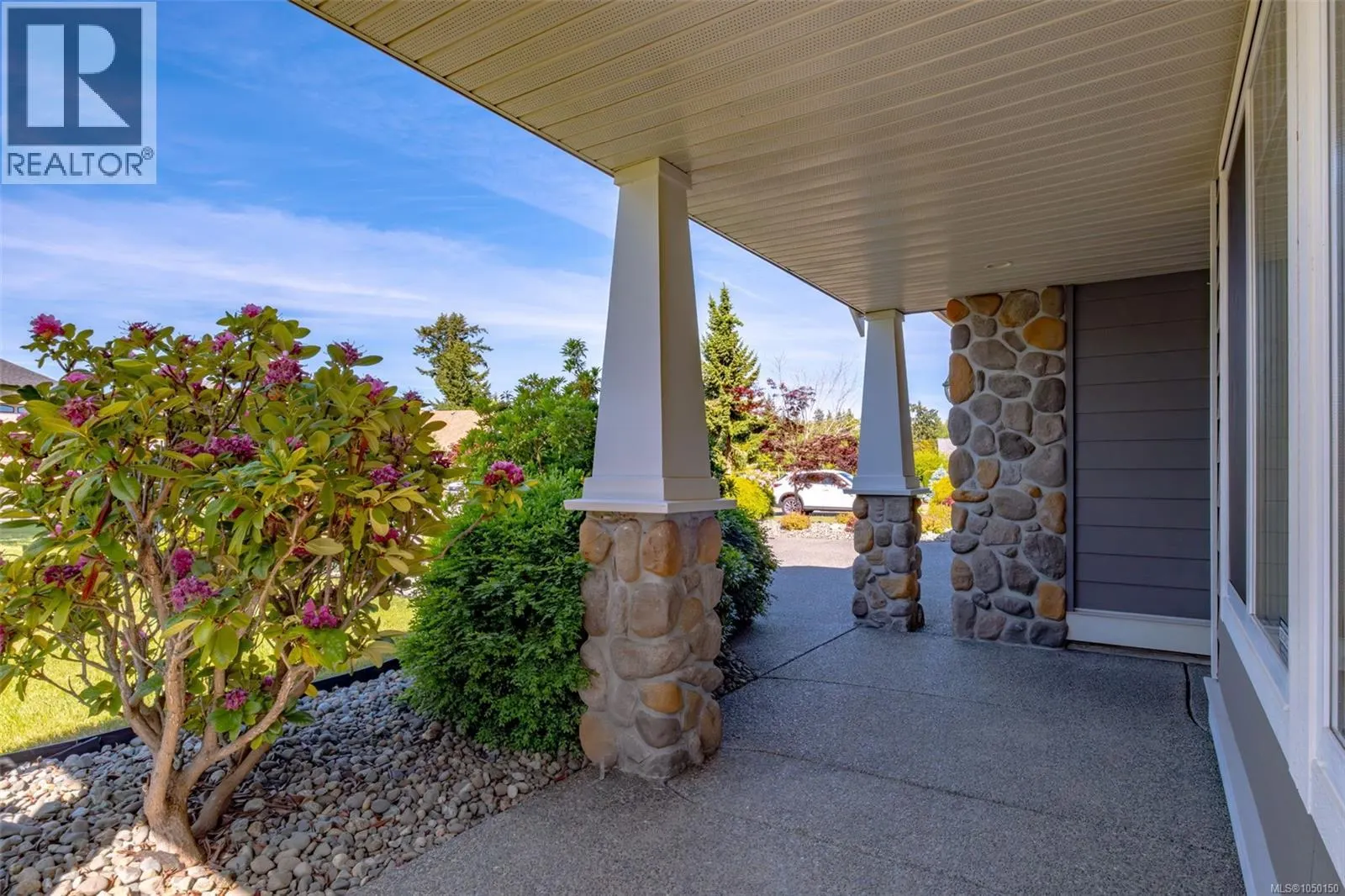 1153 Roberton Blvd