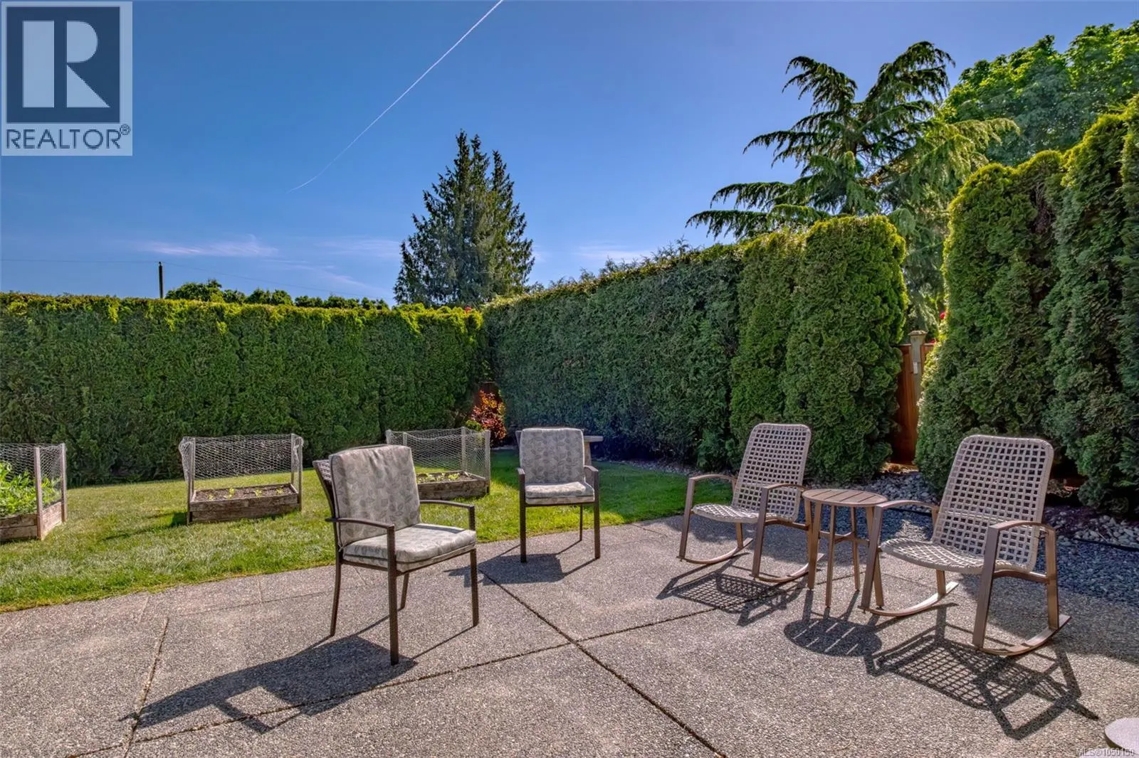 1153 Roberton Blvd
