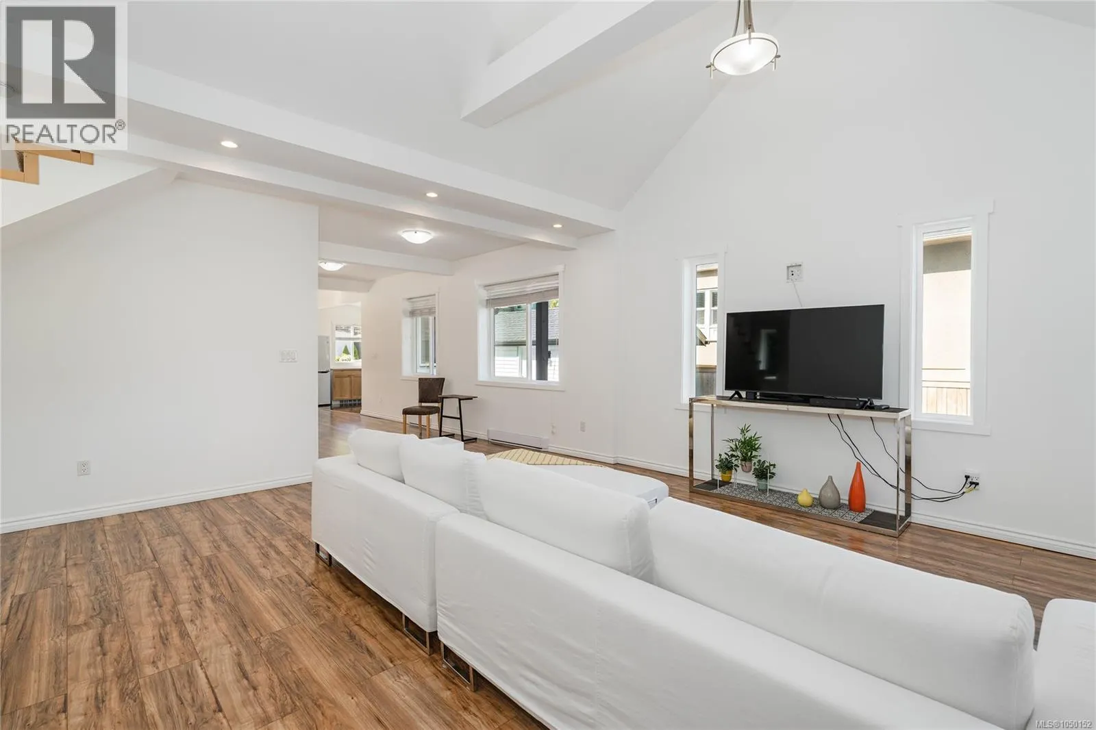 471 Selby St