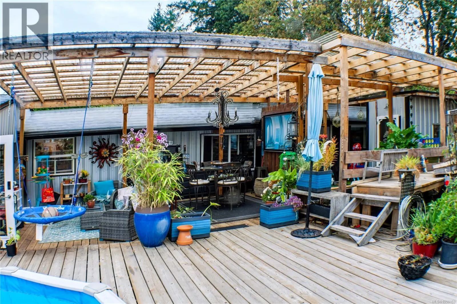 1120 Donna Ave