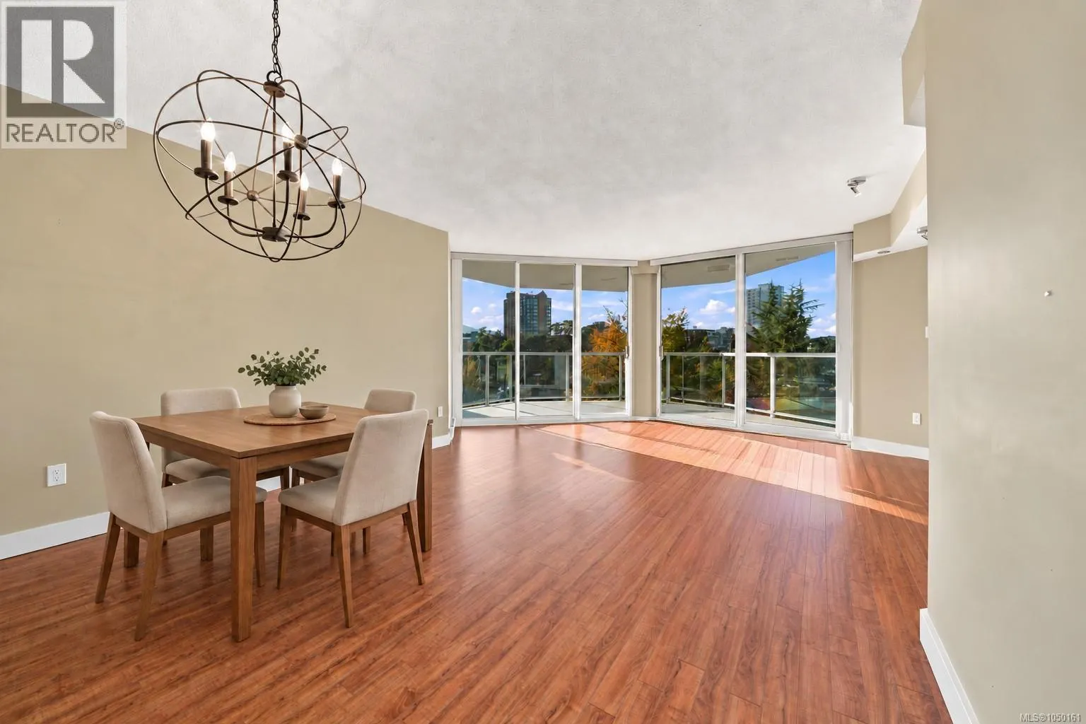 402 158 Promenade Dr