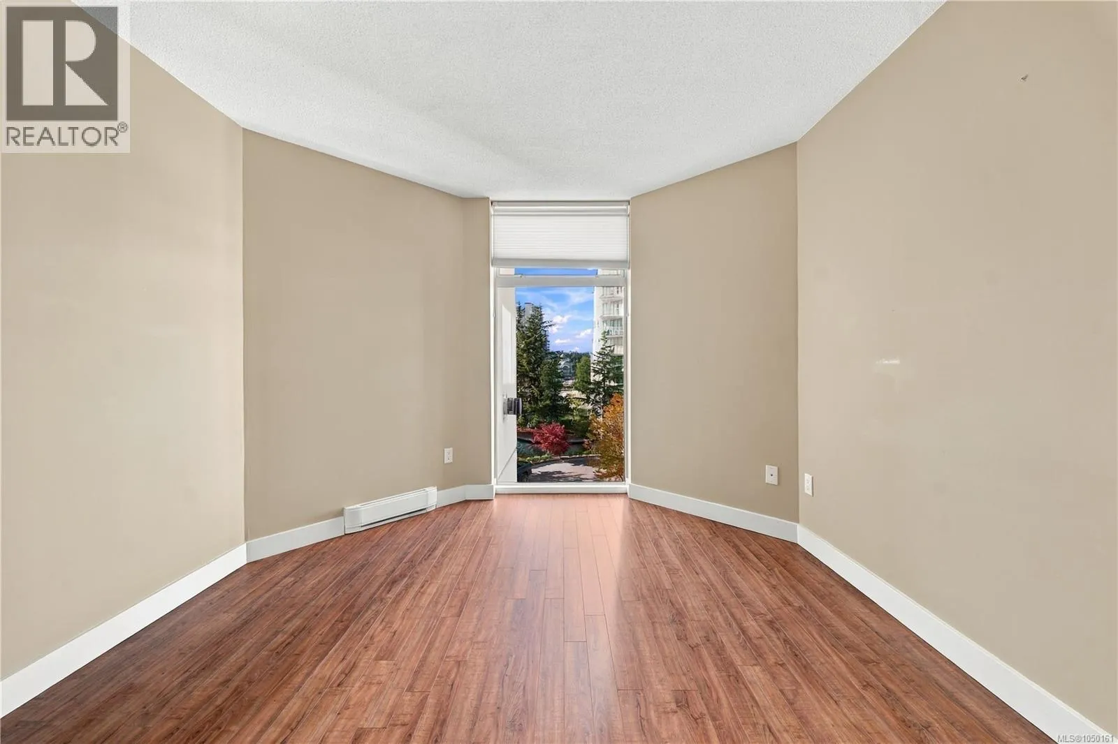 402 158 Promenade Dr