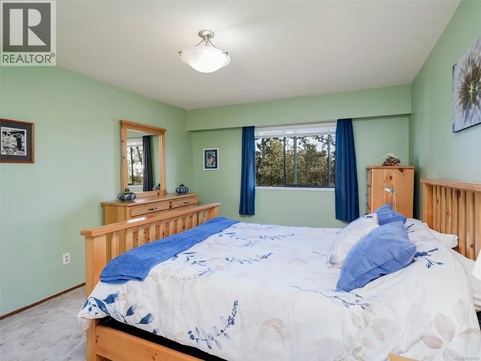 312 3962 Cedar Hill Rd