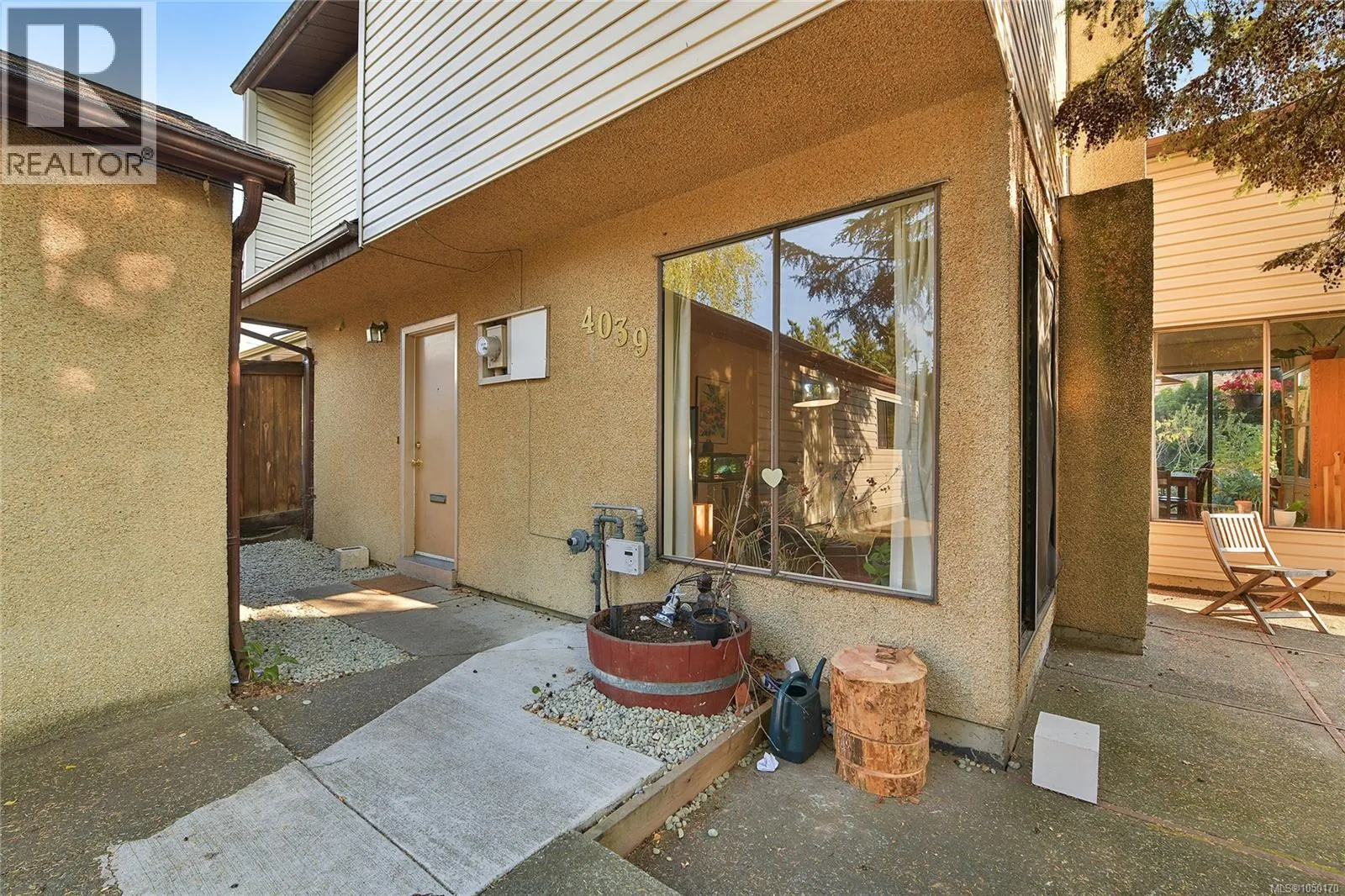 4039 Daffodil Pl