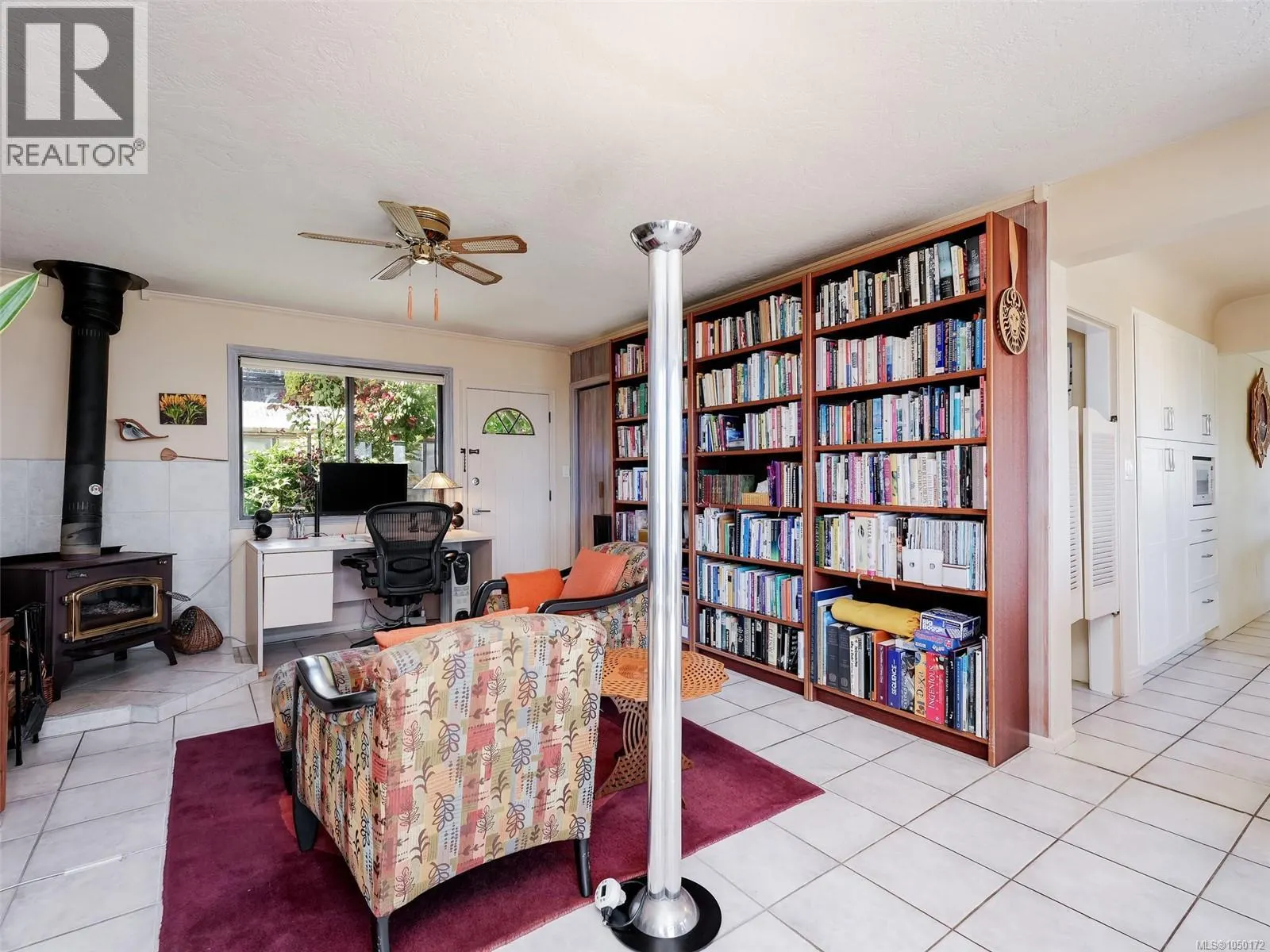 916 Claremont Ave