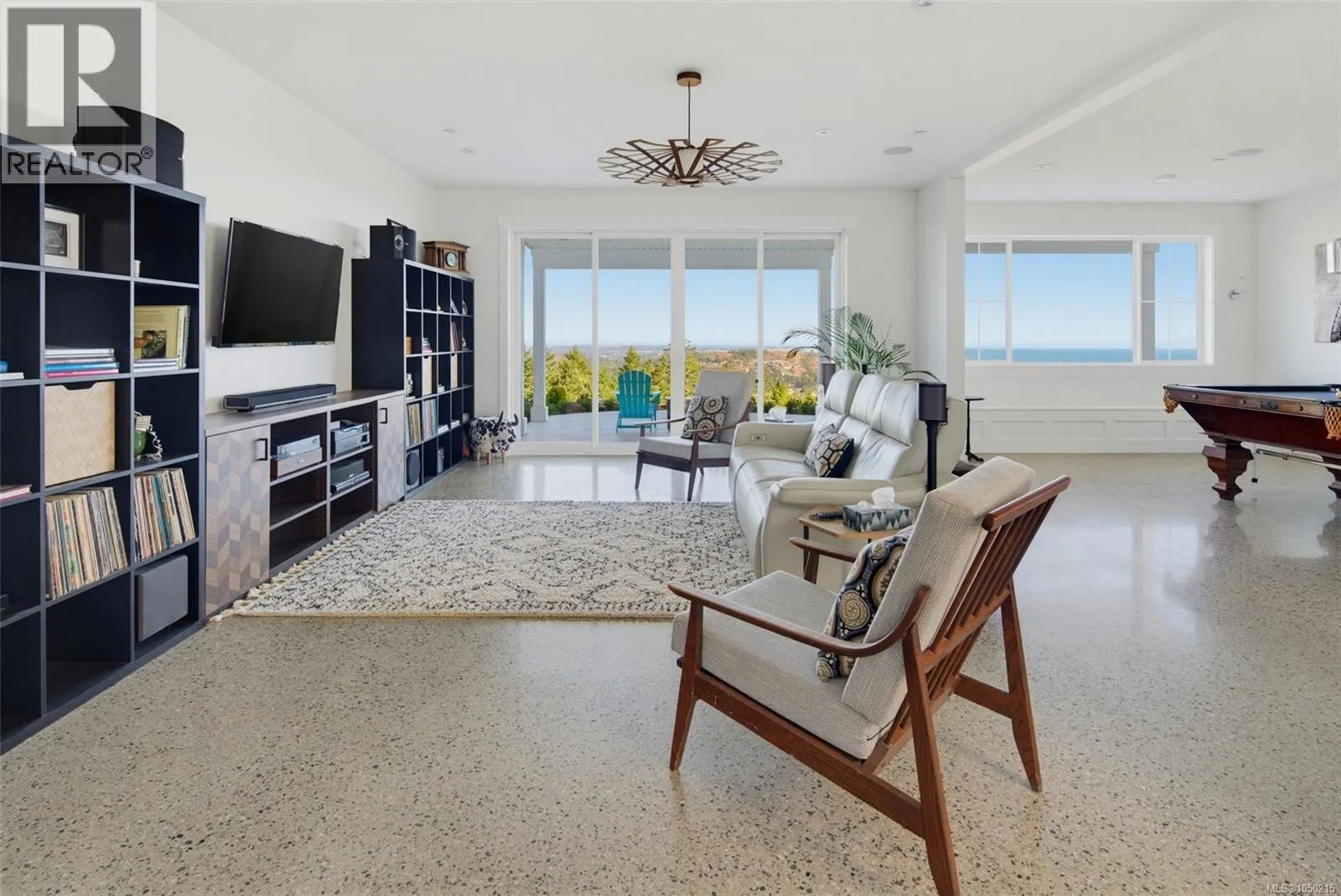 2379 Lairds Gate