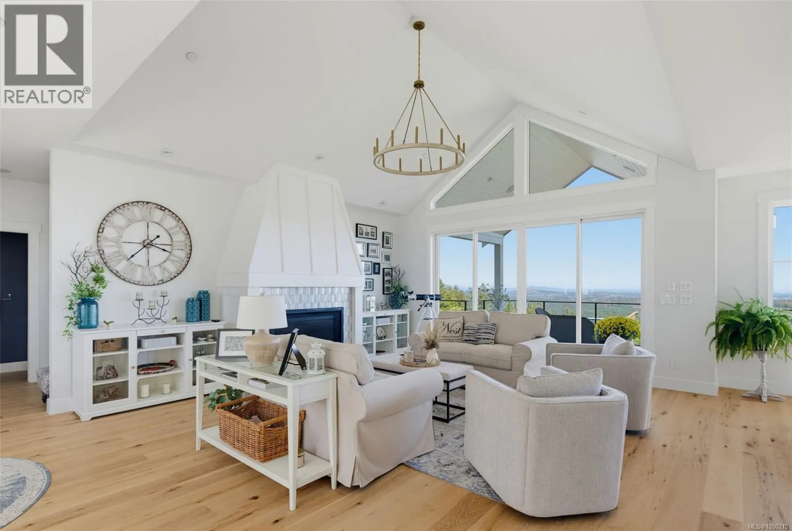 2379 Lairds Gate