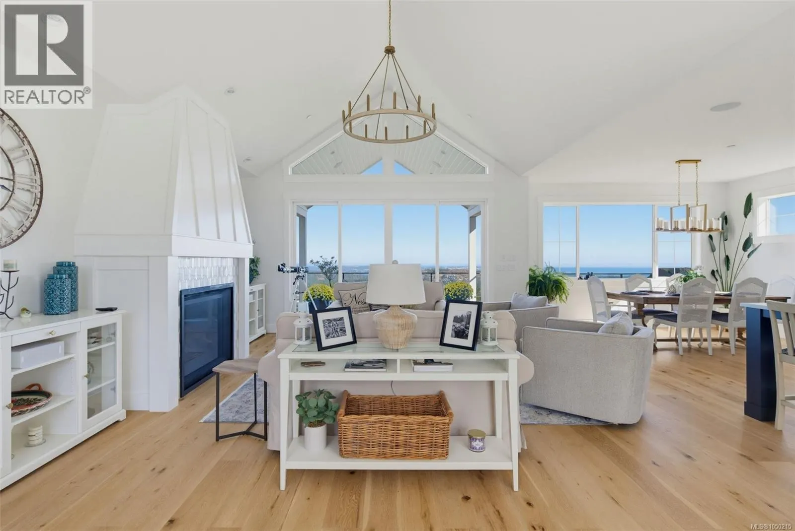 2379 Lairds Gate