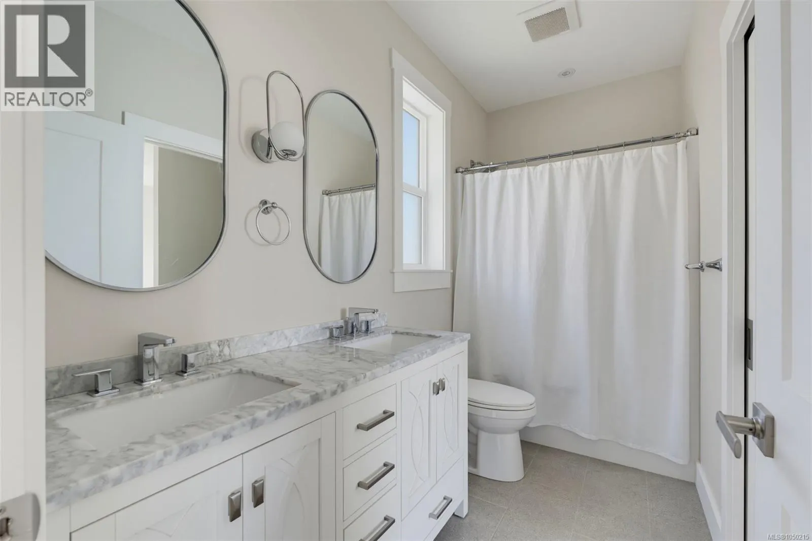 2379 Lairds Gate
