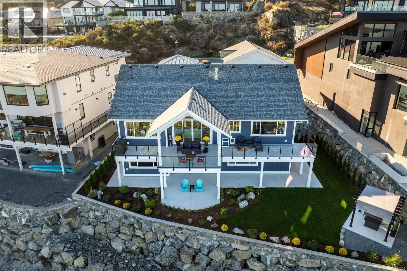 2379 Lairds Gate