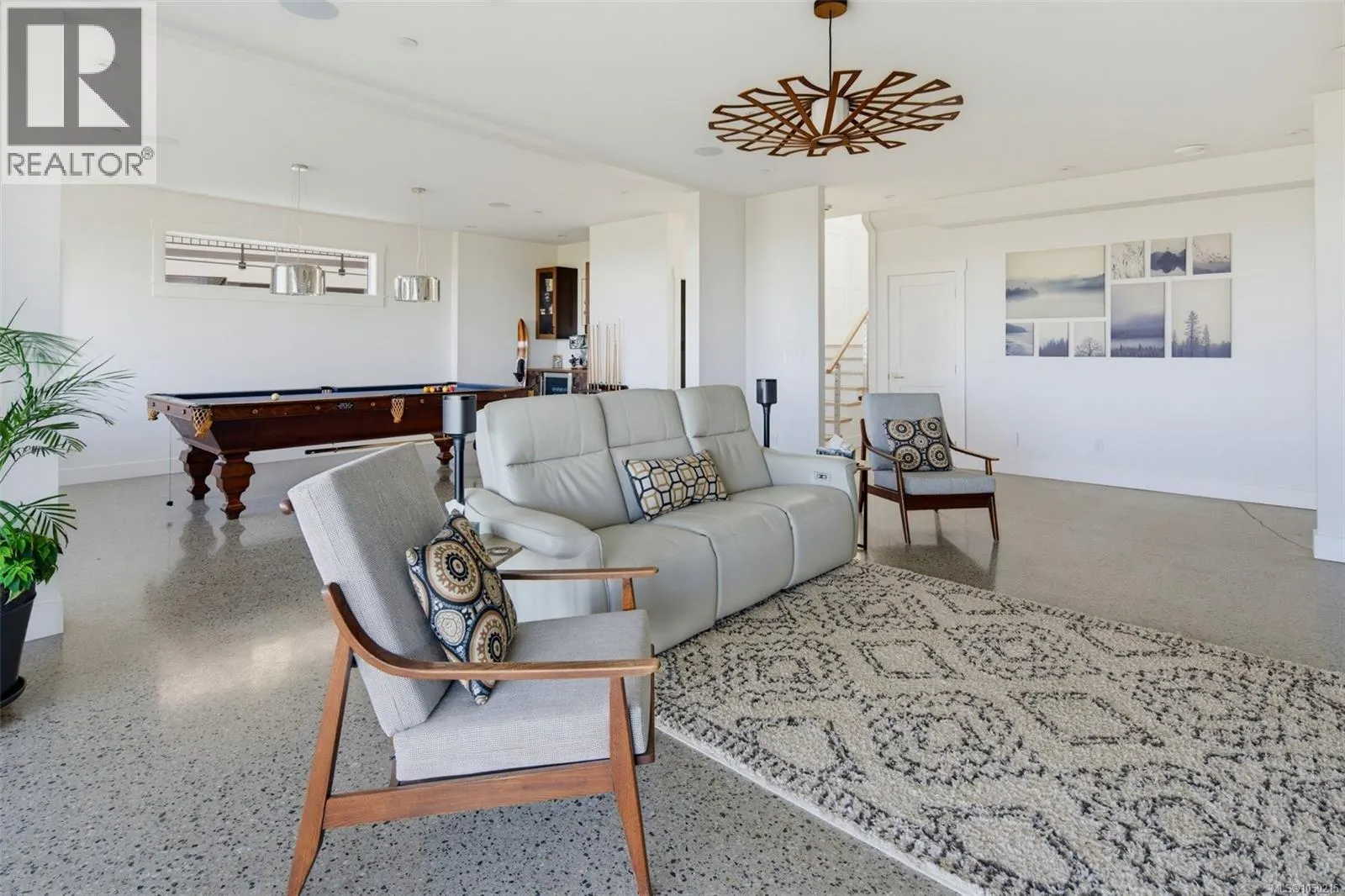 2379 Lairds Gate
