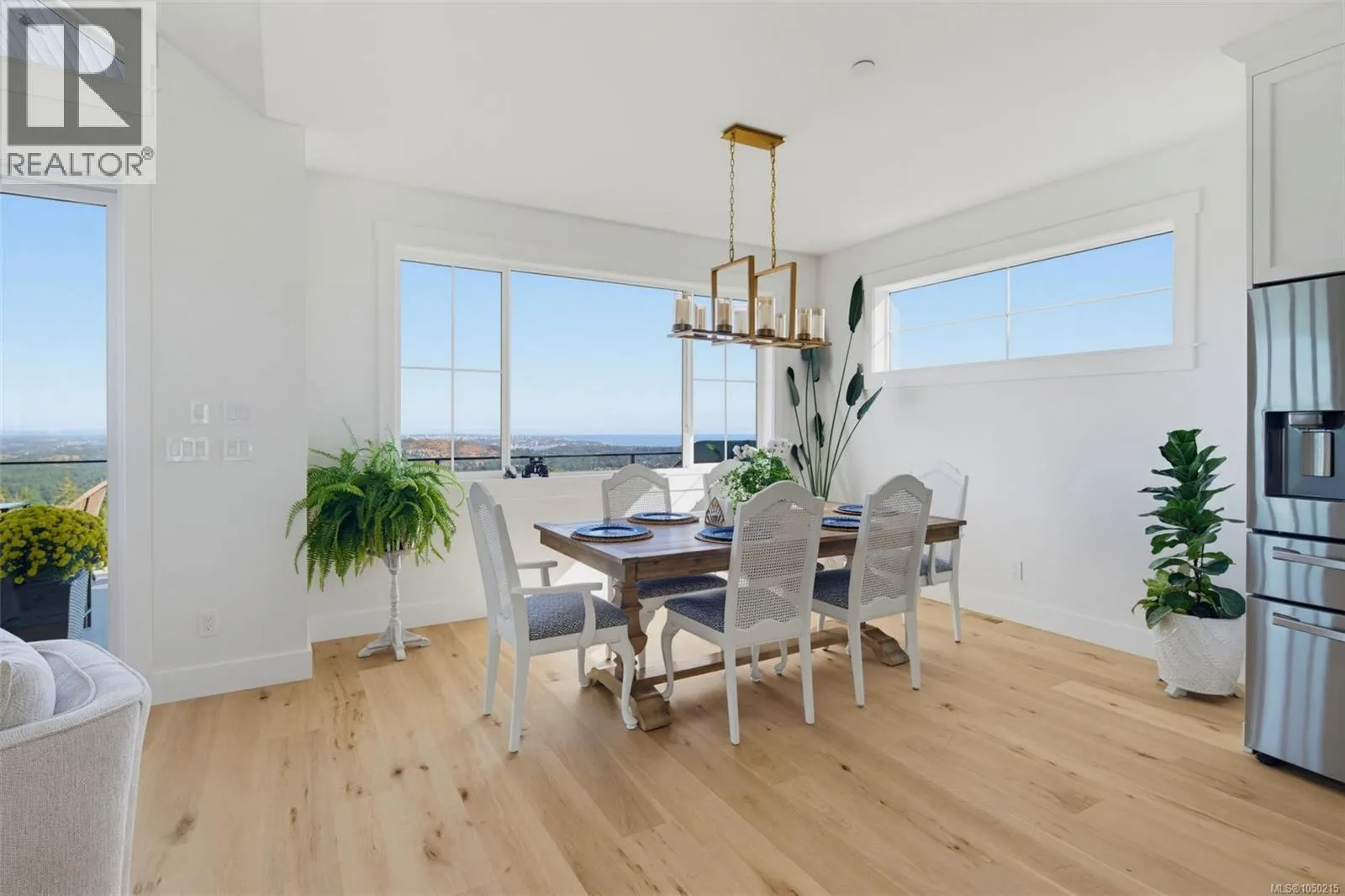 2379 Lairds Gate