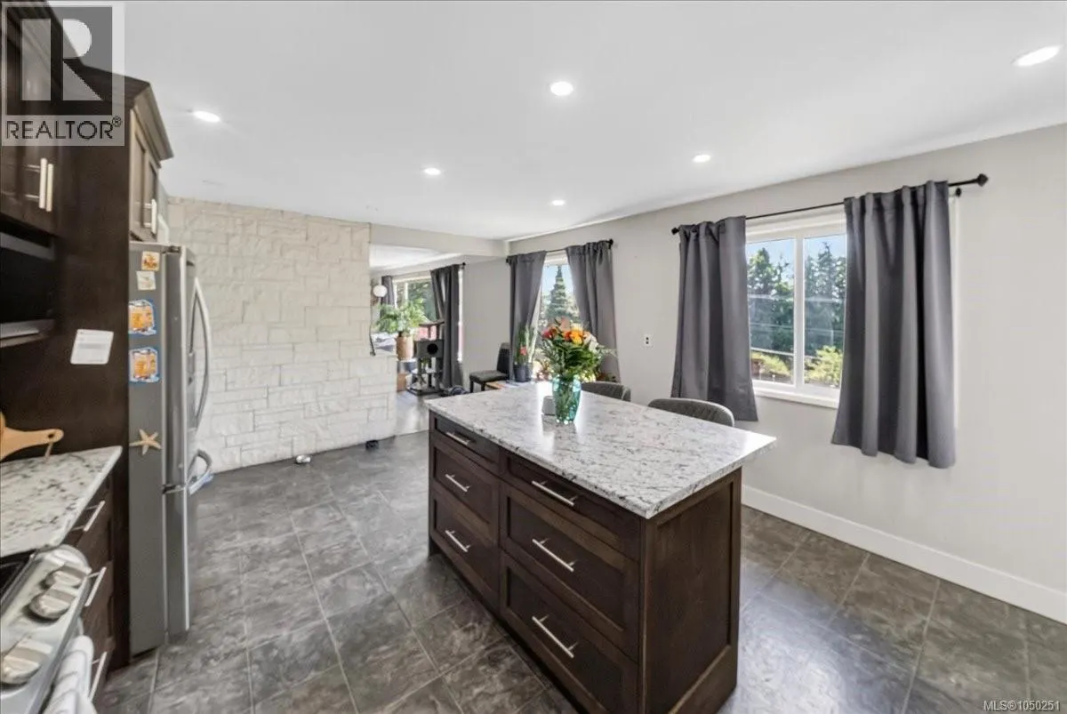 2216 Carpenter Rd