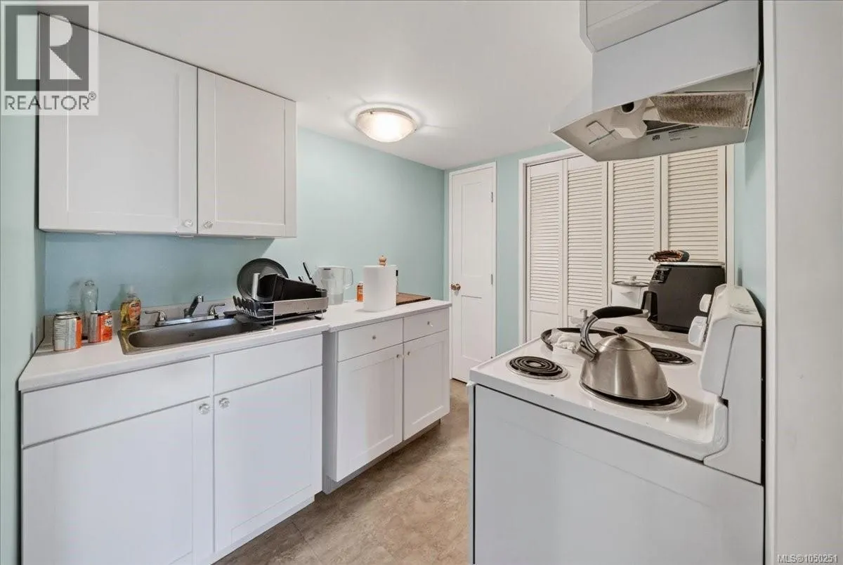 2216 Carpenter Rd