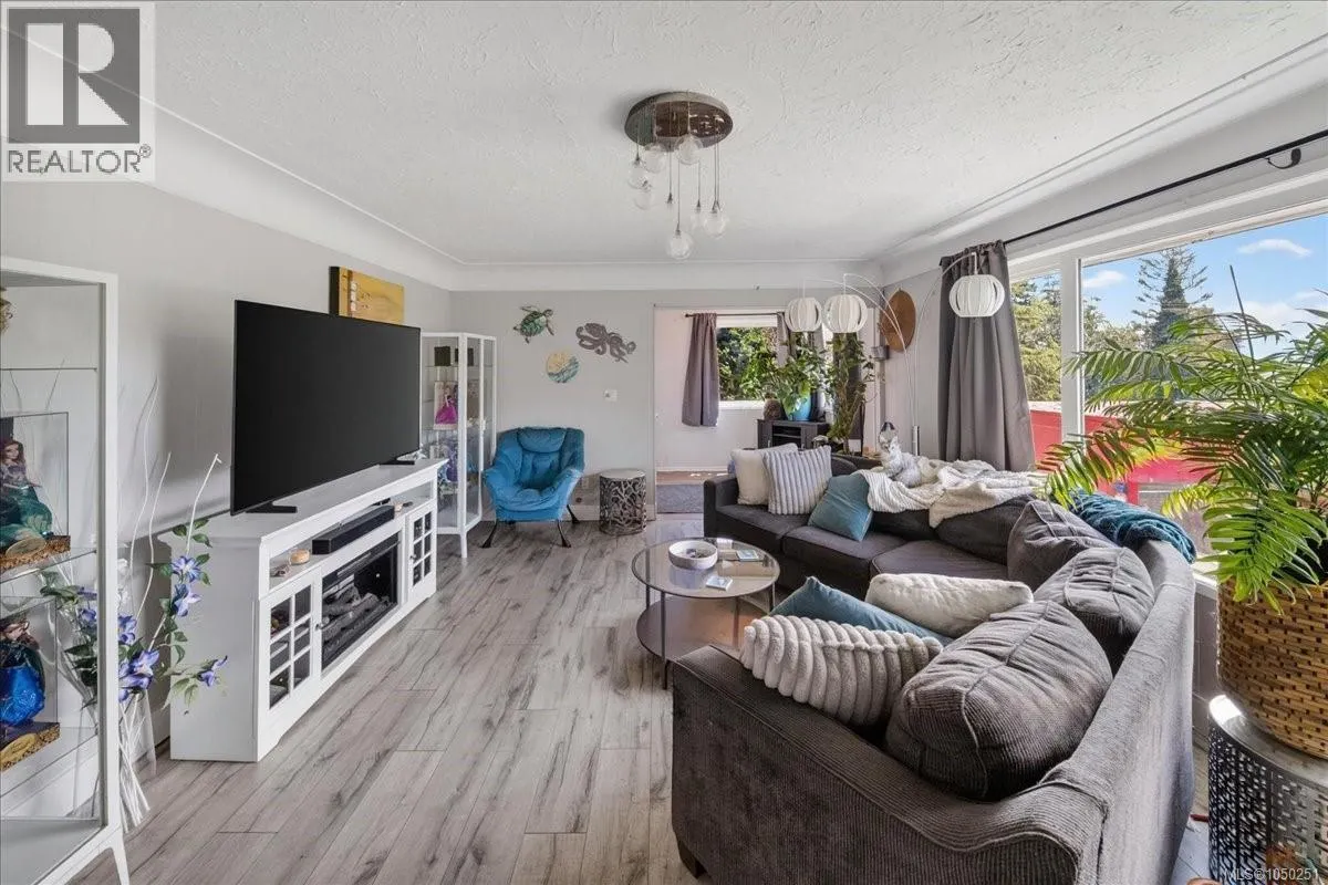 2216 Carpenter Rd