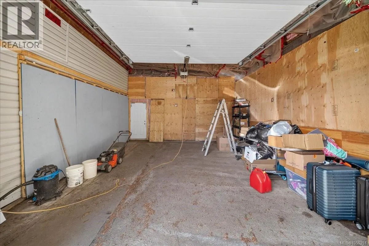 2216 Carpenter Rd