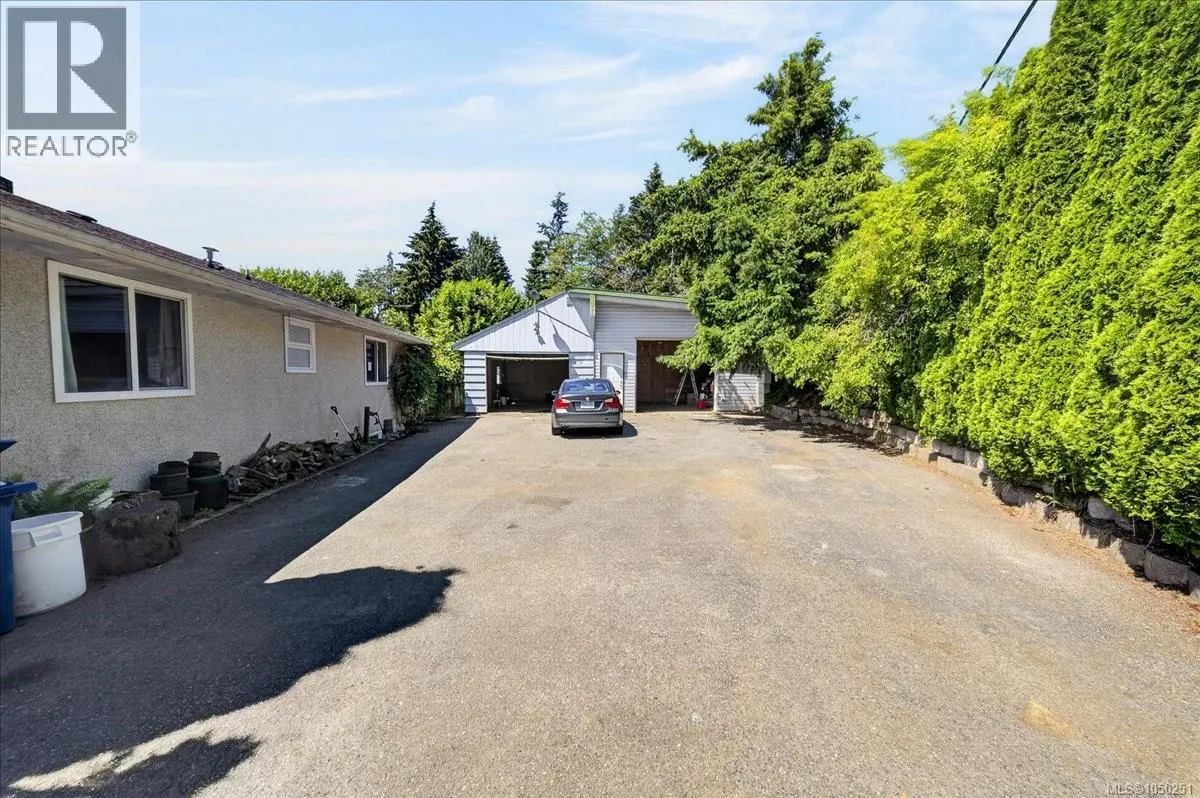2216 Carpenter Rd