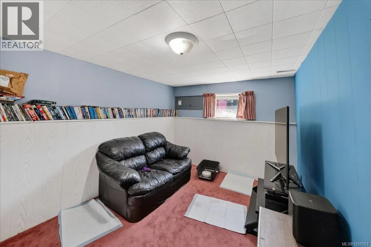 2216 Carpenter Rd