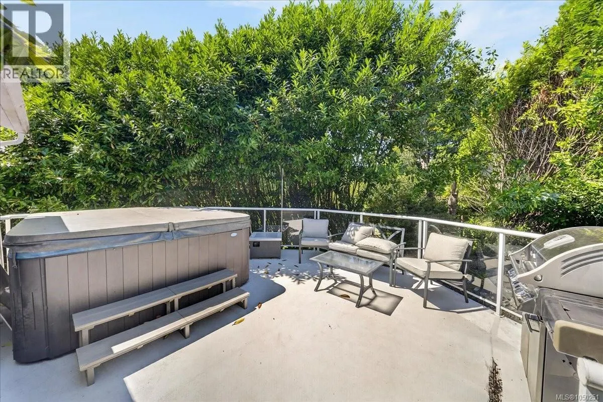 2216 Carpenter Rd